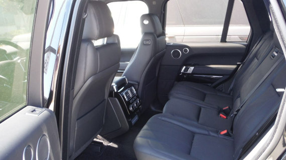 路虎揽胜行政汽油3.0现车 彰显贵族气质