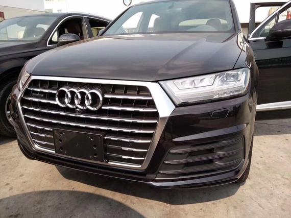 加规2017款奥迪Q7 科技版现车凸显身份