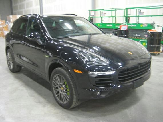 2017款保时捷卡宴SUV 疯狂降价速来抢购