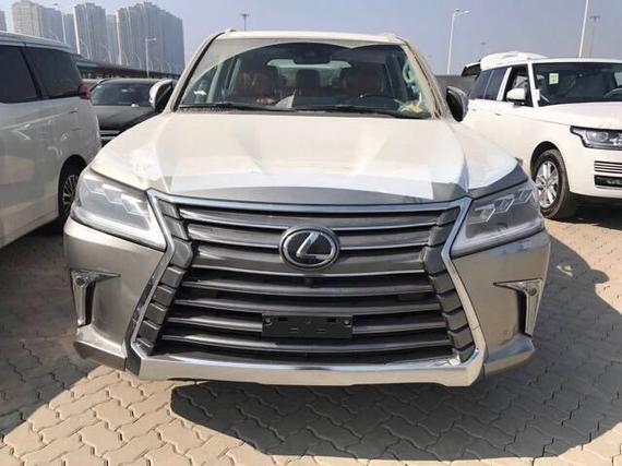 17款中东版雷克萨斯LX570 傲视群伦