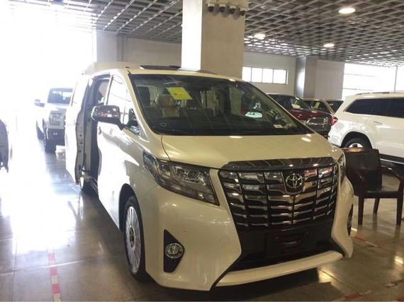 18款丰田埃尔法3.5L尊贵版 十足心动价