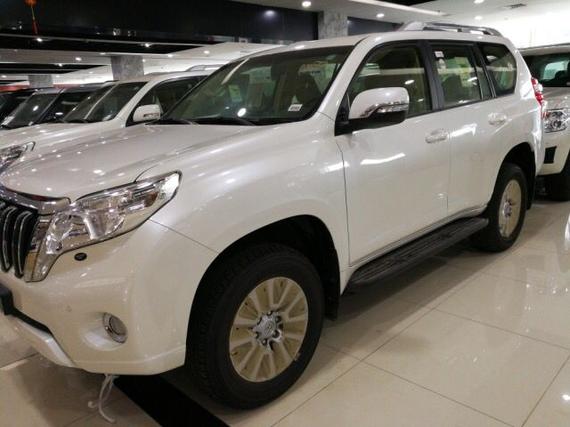 17款天窗遥启版丰田霸道4000 全国上牌