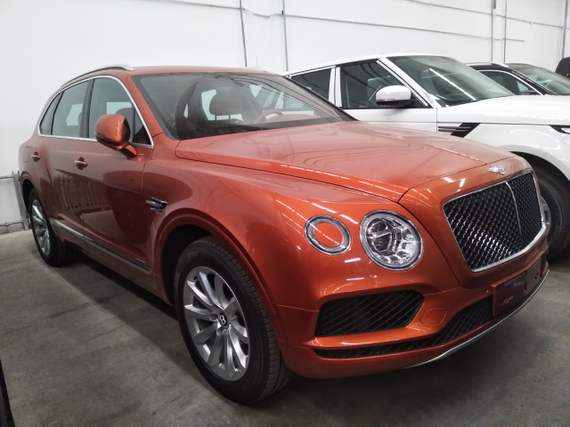 18款柴油宾利添越 惊心爆惠初秋巅峰降