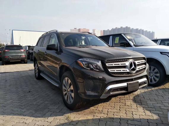 2017款奔驰GLS450 专场热惠强势性能