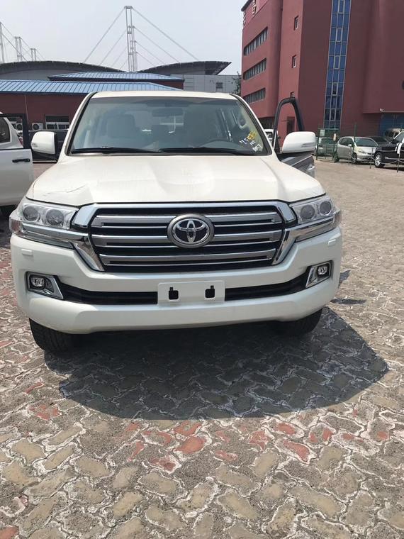 17款丰田酷路泽4000GXR 现车最低价大促