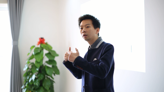 蛋壳公寓CEO高靖