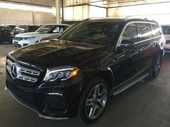 17款奔驰GLS450 现车到店 奢华有礼