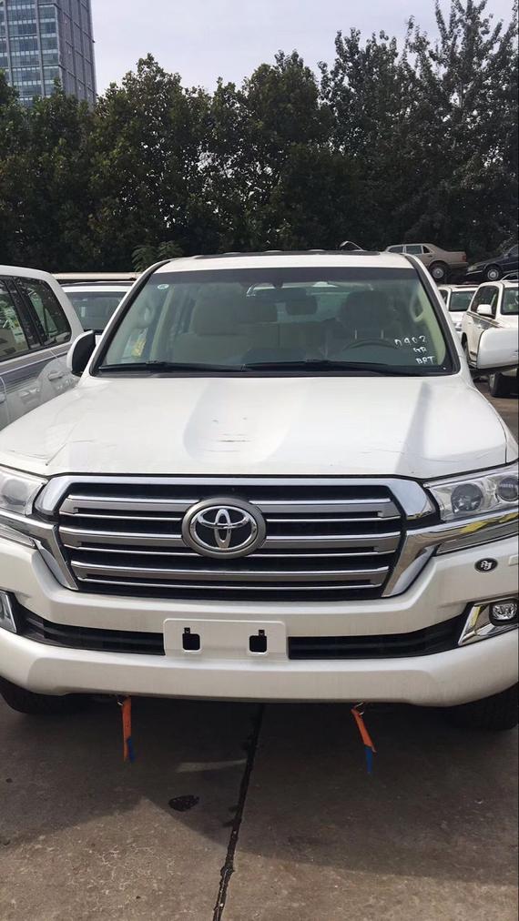 17款丰田酷路泽4000 原厂配置上牌无忧