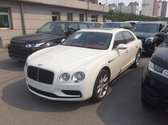 2017宾利飞驰V8S现车到店 低价速来抢购