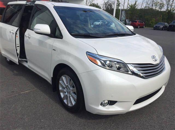 17款丰田塞纳惊喜降价 座驾可全国分期