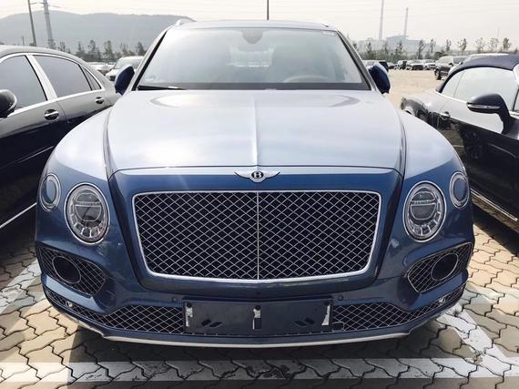 17款宾利添越报价颜色火爆优惠疯狂来袭