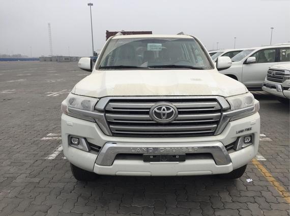 新款丰田酷路泽4000 巡洋舰强悍越野王