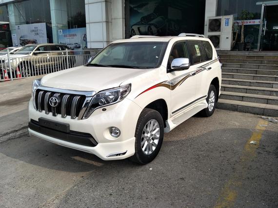 2017款丰田霸道2700 极致特价高贵体验