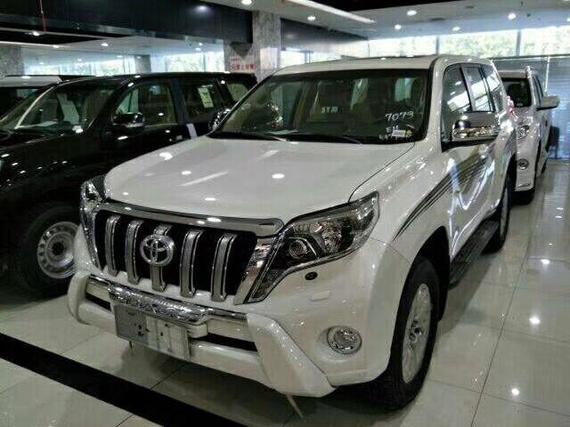 17款丰田霸道2700 个性独特拉风出行