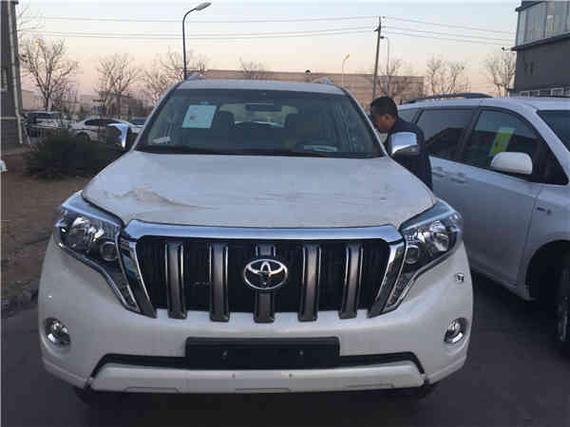 17款丰田霸道2700中东普拉多强势席卷