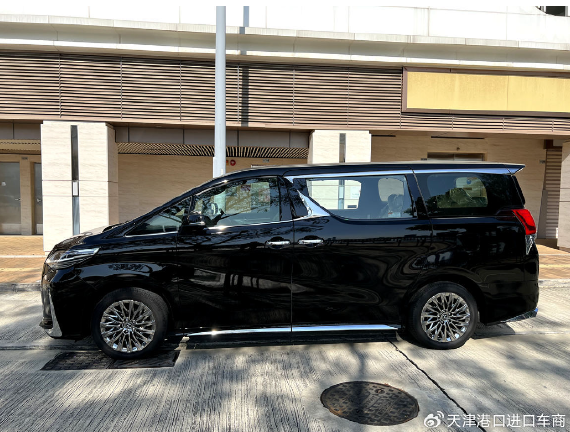 23款雷克萨斯LM350 现车优惠促销