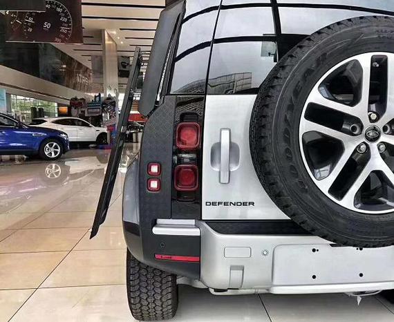 自家车2020款路虎卫士天津交车预定从速