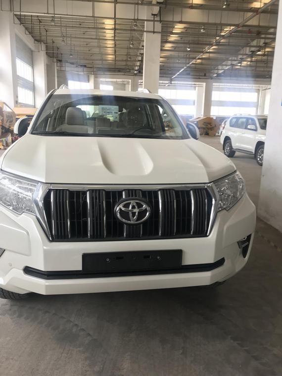 2018款丰田霸道4000现车 最新优惠行情