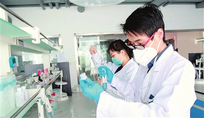 滨海—中关村科技园切实做到“两全面”“两服务”，目前实现复工复产企业超过100家。本报记者 王涛 摄