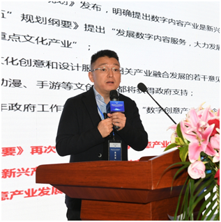 (丝路视觉董事长李萌迪)