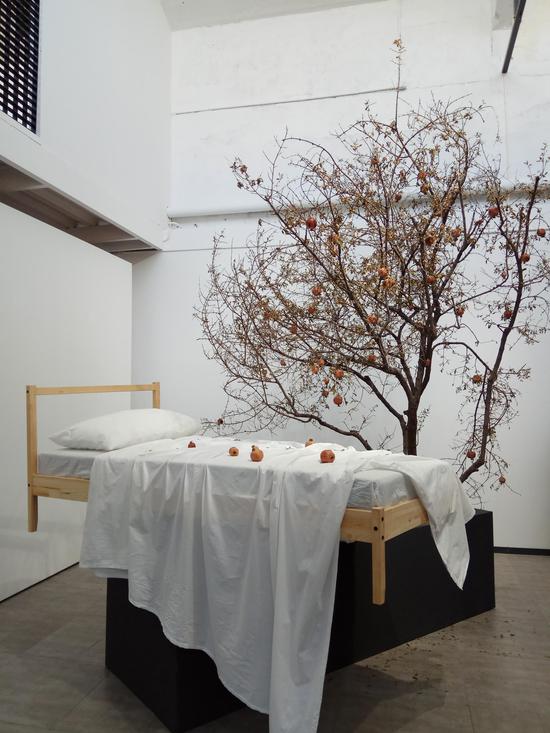 选矿厂是棉3创意街区里的一家跨界空间,青年艺术家杨森博个展“浮游”即在此展出。