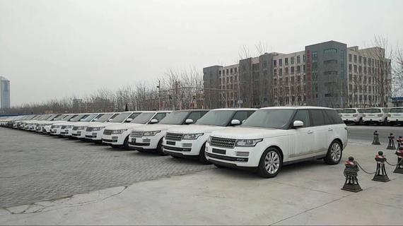 天津港17款路虎揽胜创世加长促销现价格