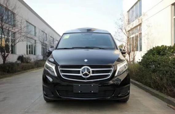 平行进口新款奔驰v260闪耀新星霸气座驾