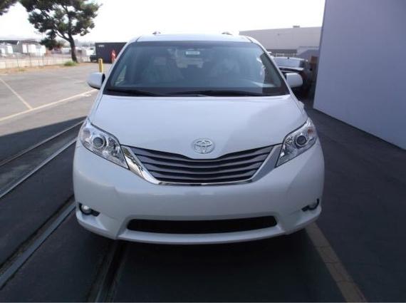 18款丰田塞纳低价提车 商务典范尽显高贵