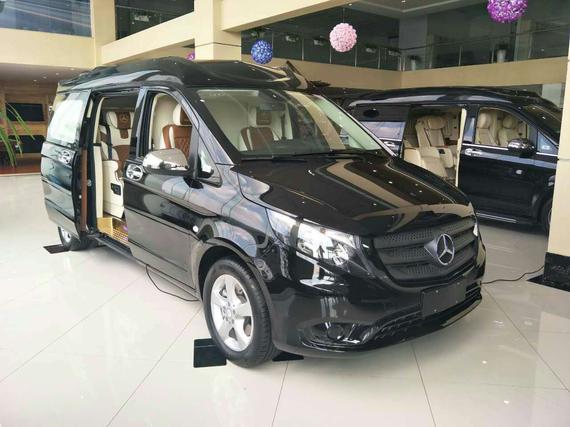 2017款奔驰威霆商务房车到店耀眼之星