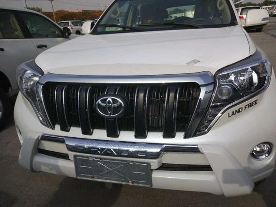 丰田霸道2700TXL报价 大气精致更有活力