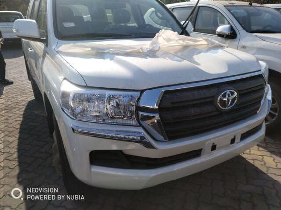 2018款丰田酷路泽4000 特惠59.8万热销