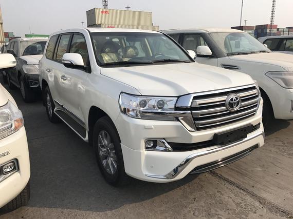 2017款丰田酷路泽4600 顶配GXR底挂备胎