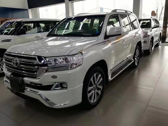 18款丰田酷路泽4000 中东陆巡风光无限