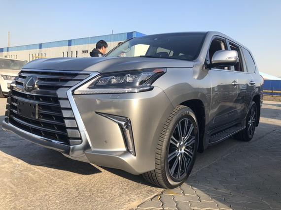 2018款加版雷克萨斯顶配5.7 钜裸抄底