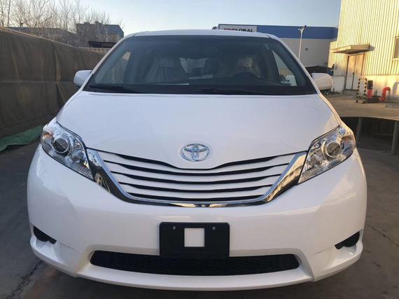 2017款加版丰田塞纳3.5四驱LE现车促销