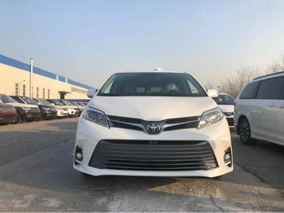 18款丰田塞纳最新报价四驱商务巅峰挑战