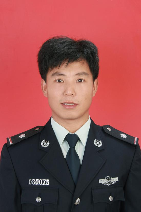 刘马,男,中共党员,大学本科学历,现任天津市静海区城市管理综合执法