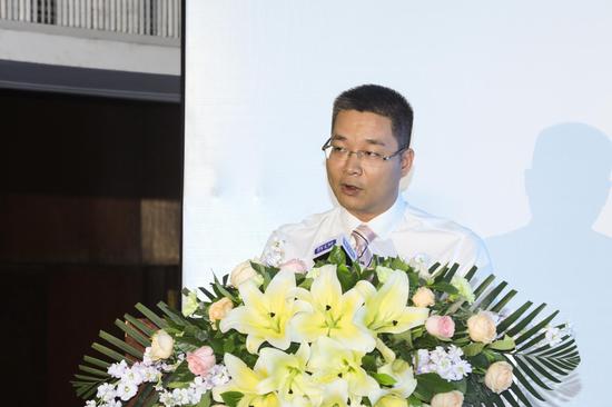 广东温氏乳业公司副总经理容显庭致辞