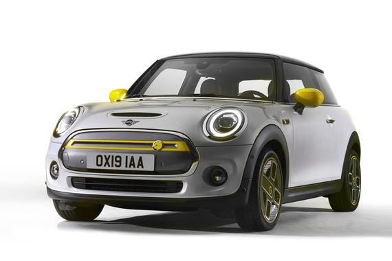 续航270km MINI电动版车型官图发布