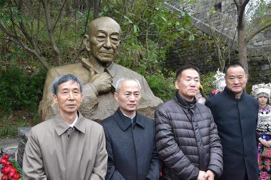 吴清源铜像揭幕