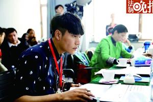 北影三试陈坤当考官：真实表演打高分