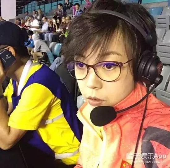 张怡宁解说世乒赛 好事观众:你行你上啊_人民