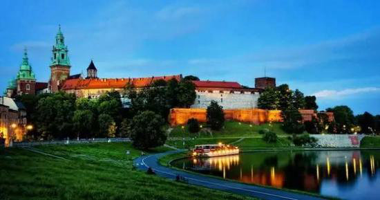 16年最佳自驾旅行国家 第一你可能没听过