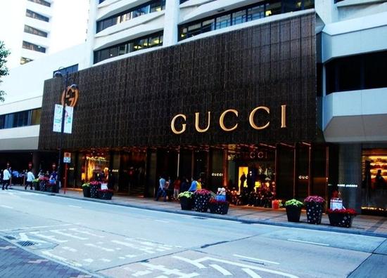 香港旅游业倒春寒:导游兼职做保安 澳门珠海遭