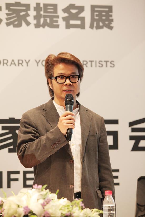 王式廓奖入围艺术家代表 刘向华