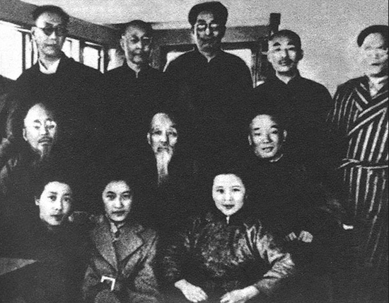 图片来源:新浪港股    华润,"中华"的"华",毛润之的"润",蕴含"中华