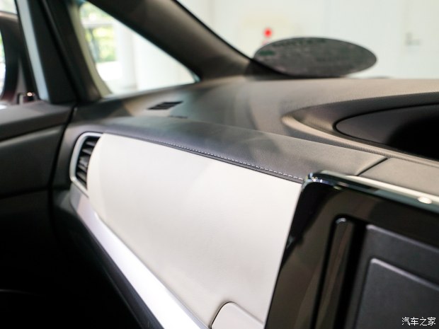 前脸造型更为夸张 图说丰田新款ESTIMA