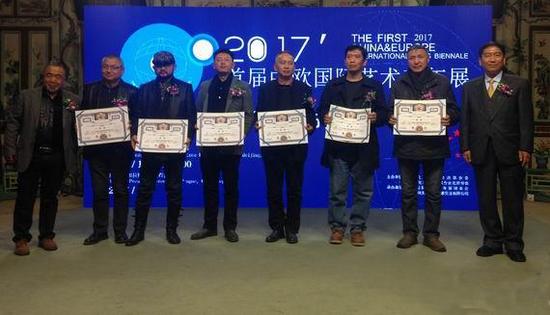 Ϊ���췽�������ҡ�����ʷר�Ұ䷢Ƹ����ʽ