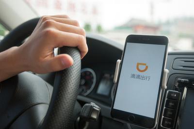 �µεΣ�����Ĺ⻷�ж����ʵ�ĸ��۾��ж��أ�