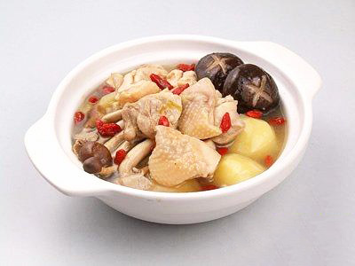 双菇煮鸡肉